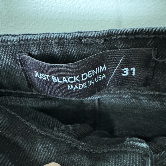 Black barrel leg jeans with raw hem. Worn once. - Picture 3 of 5